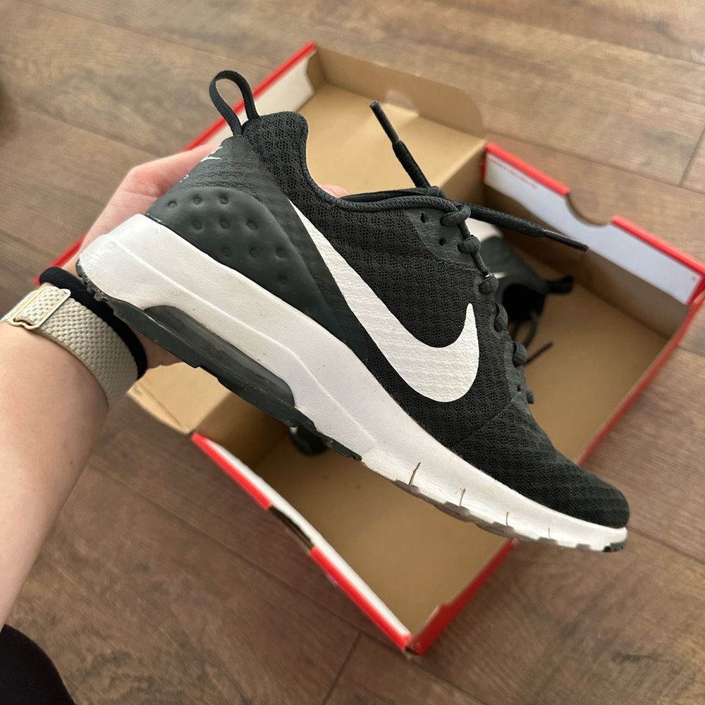 Forest Green Nike Air Max’s